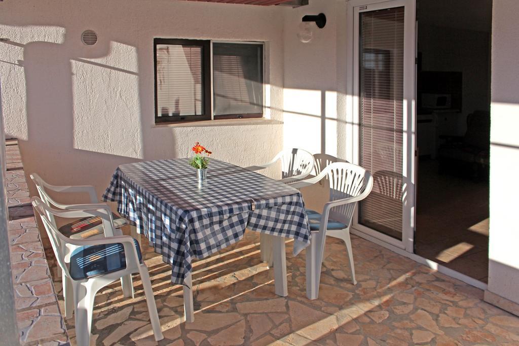 Apartments Mas-Rafaj วีร์ ภายนอก รูปภาพ