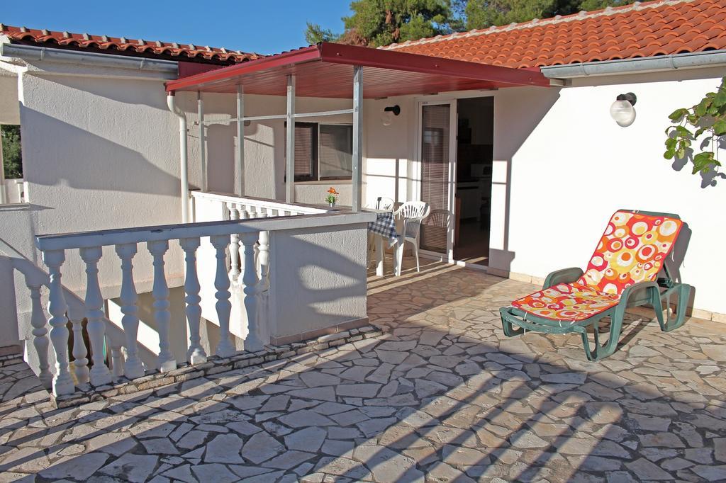 Apartments Mas-Rafaj วีร์ ภายนอก รูปภาพ